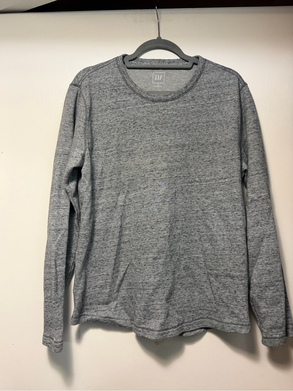 GAP Women's Heather Gray Long Sleeve Crew Tee Size Medium